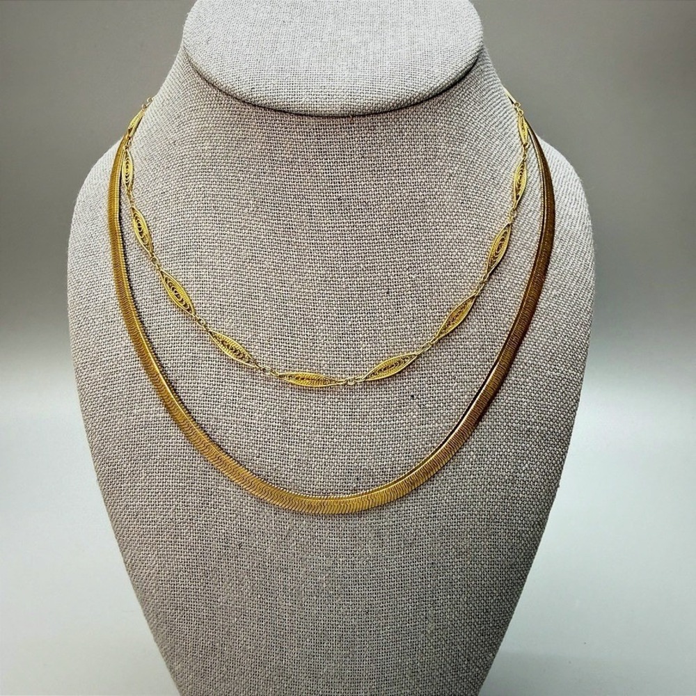 Gold Tone Chain Necklace Lot of‎ 2 Layering Trifari & Unbranded Casual Everyday